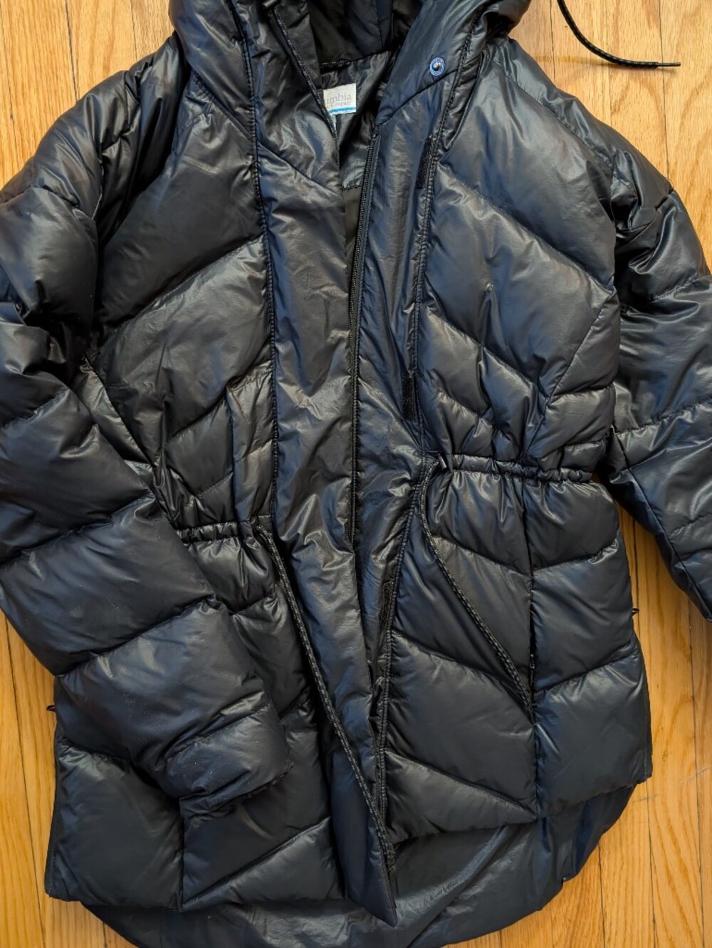 Columbia Women's Black Hooded Puffer Jacket - Picture 2 of 5